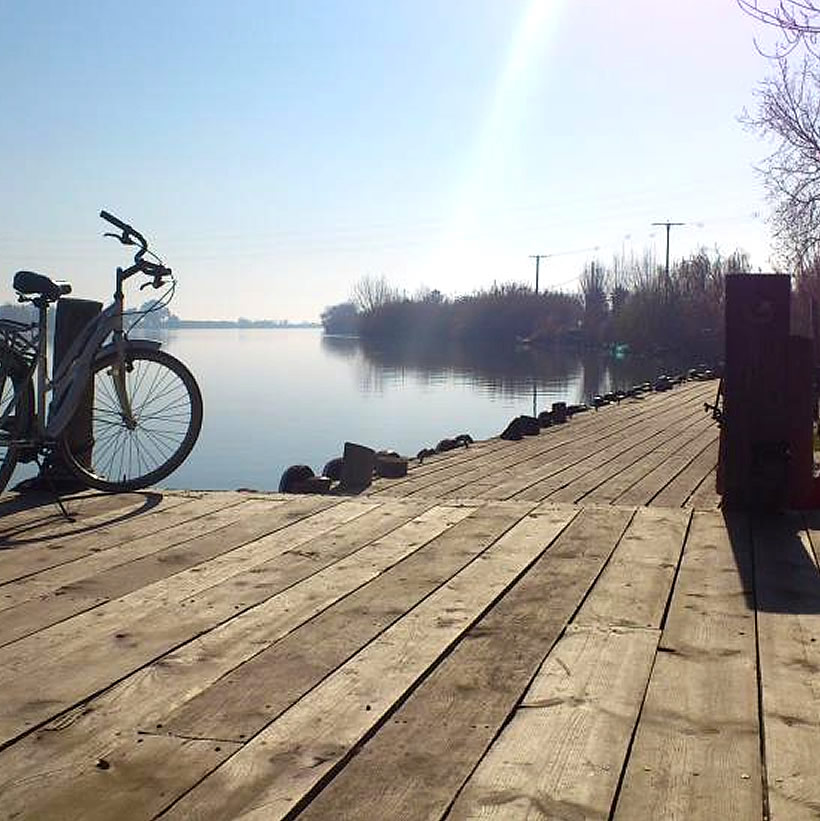 Des kilomètres de voies vertes et pistes cyclables dans le Delta de l'Ebre, location famille à Alcanar Playa